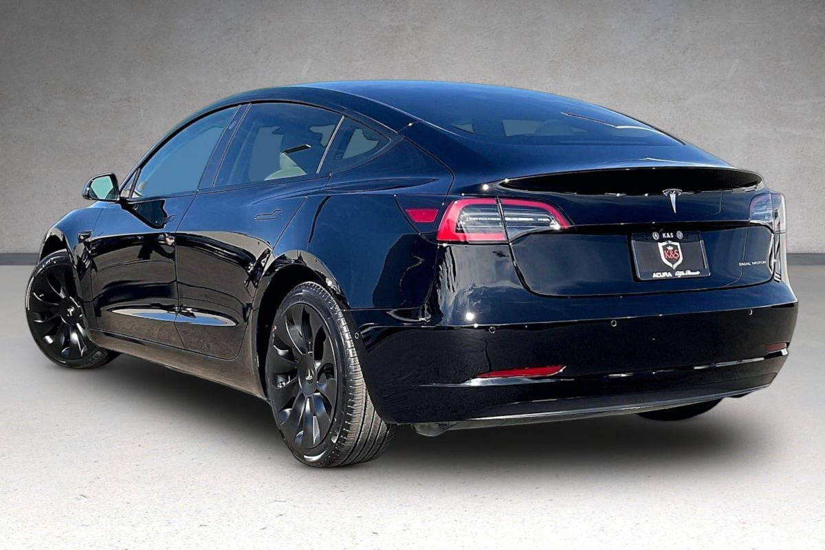 Used 2022 Tesla Model 3 Long Range AWD/4WD image 30