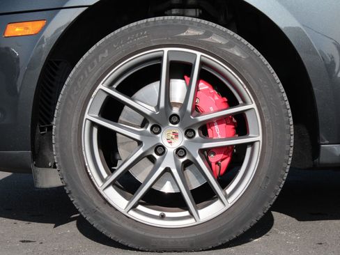 Used 2022 Porsche Macan S image 27