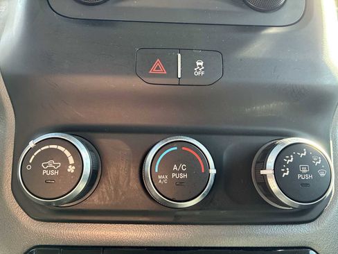 Used 2020 RAM 2500 Big Horn image 16