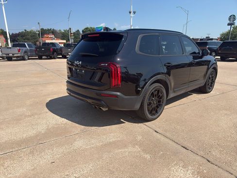 Used 2022 Kia Telluride EX w/ EX Premium Package AWD/4WD image 5