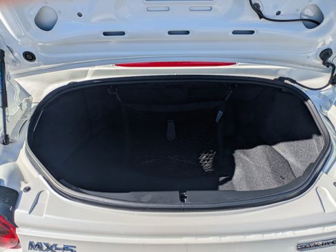 Used 2023 MAZDA MX-5 Miata Grand Touring image 10