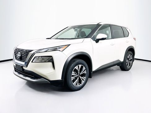 Used 2023 Nissan Rogue SV AWD/4WD image 3