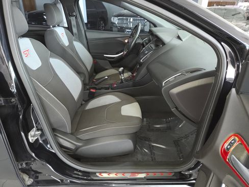 Used 2016 Ford Focus ST FWD image 26