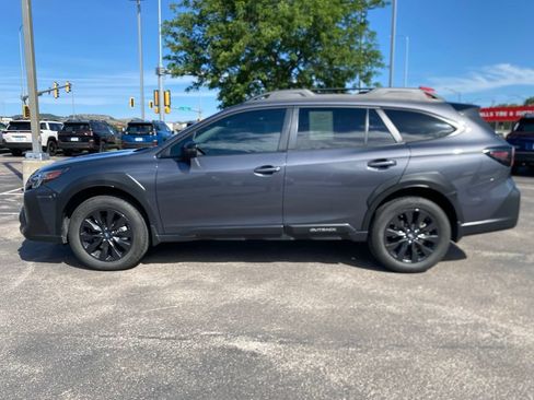 Used 2023 Subaru Outback Onyx Edition AWD/4WD image 4