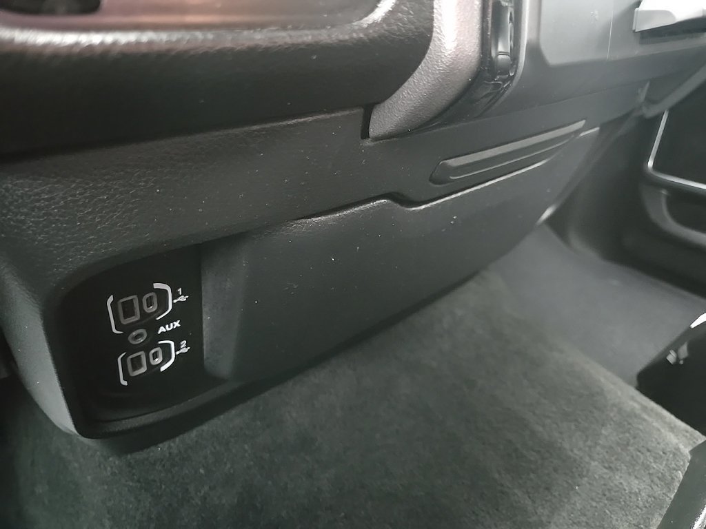 Used 2023 RAM 1500 Laramie AWD/4WD image 17