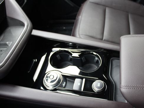 Used 2025 Ford Explorer Platinum w/ LUX Leather Package image 56