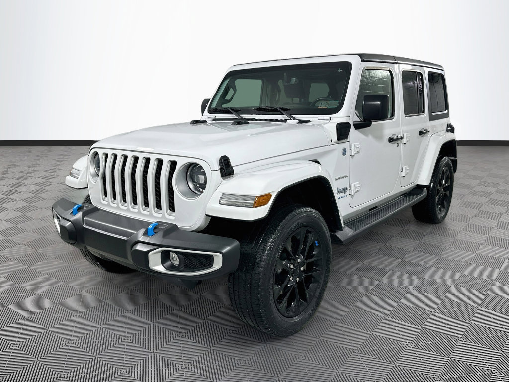 Certified 2023 Jeep Wrangler Unlimited Sahara w/ Cold Weather Group AWD/4WD image 3