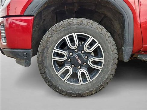 Used 2022 GMC Sierra 2500 AT4 w/ AT4 Preferred Package AWD/4WD image 28