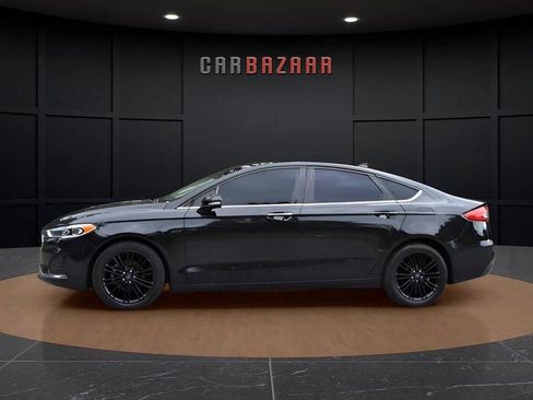 Used 2020 Ford Fusion SEL image 2