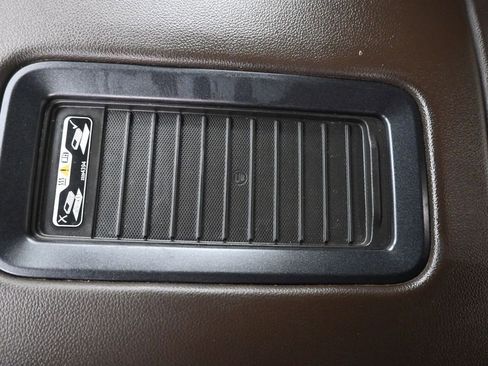 Used 2018 GMC Sierra 1500 SLT image 31