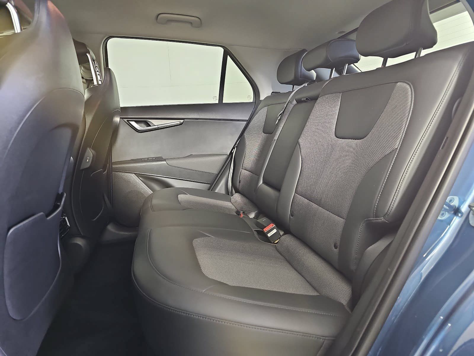 Used 2023 Kia Niro Wind w/ Wind Preserve Package FWD image 14