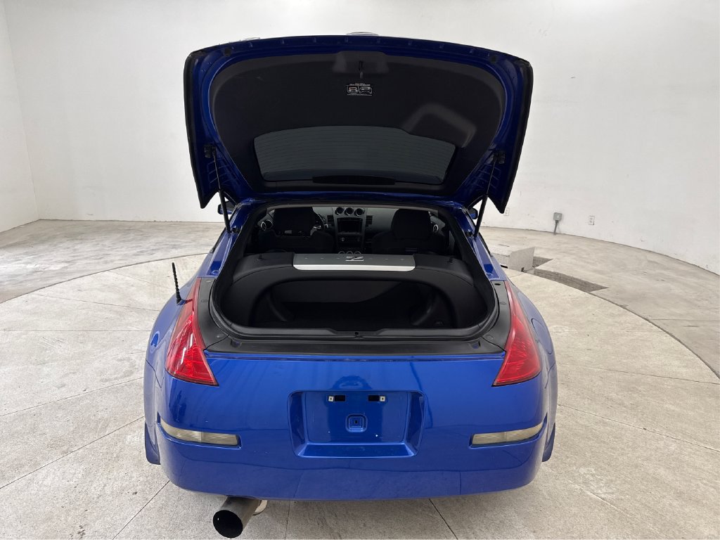 Used 2004 Nissan 350Z Coupe RWD image 25