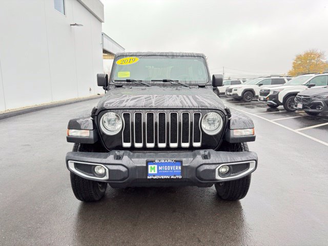 Used 2019 Jeep Wrangler Unlimited Sahara AWD/4WD image 3