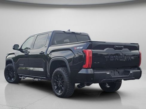 Used 2023 Toyota Tundra SR5 w/ SR5 Convenience Package AWD/4WD image 22