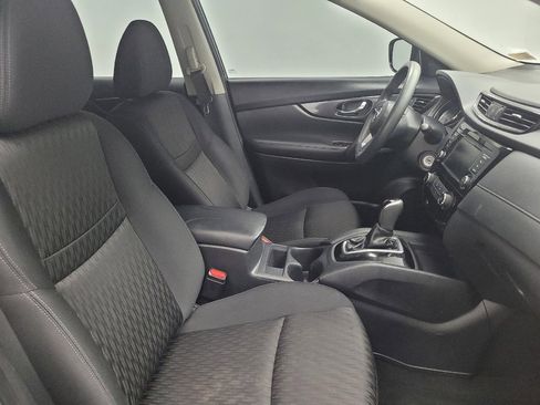 Used 2018 Nissan Rogue S image 21