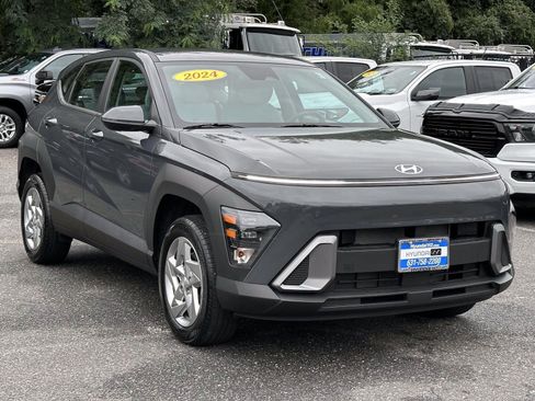 Used 2024 Hyundai Kona SE AWD/4WD image 5