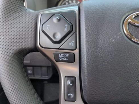 Used 2021 Toyota Tacoma SR5 RWD image 23