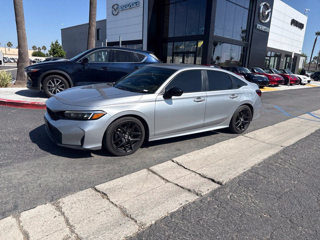 Used 2025 Honda Civic Sport image 3