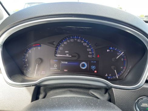 Used 2013 Cadillac SRX Luxury image 7