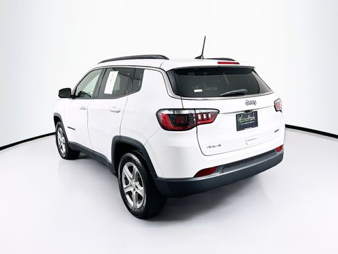 Used 2023 Jeep Compass Latitude AWD/4WD image 5