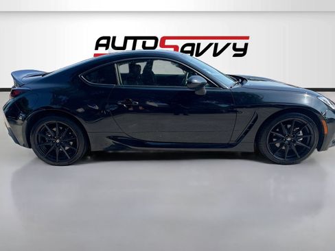 Used 2025 Toyota GR86 Premium RWD image 8