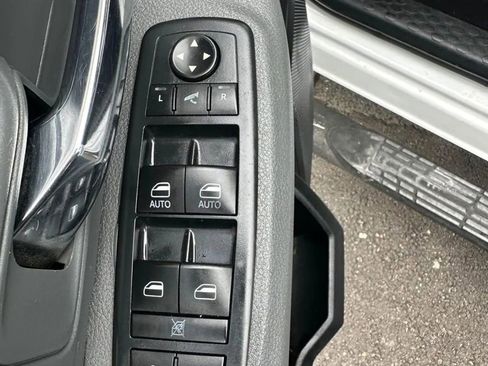 Used 2017 RAM 1500 Big Horn RWD image 16