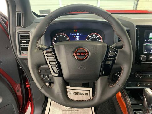 Used 2024 Nissan Frontier PRO-4X w/ Technology Package image 8