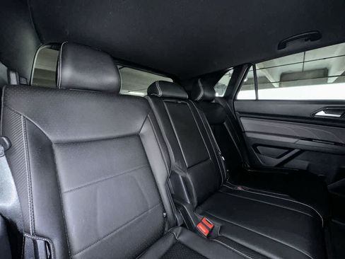 Certified 2023 Volkswagen Atlas Cross Sport SE FWD image 26