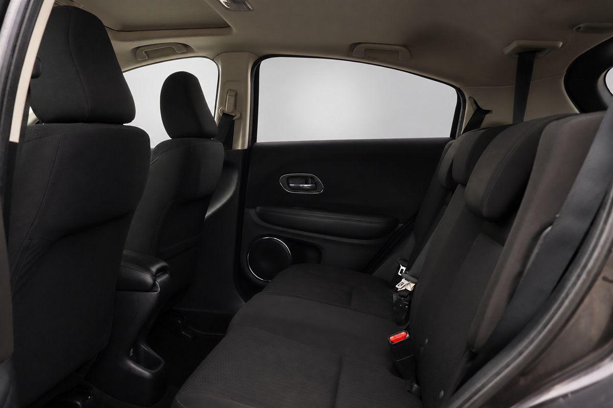 Used 2018 Honda HR-V EX image 17