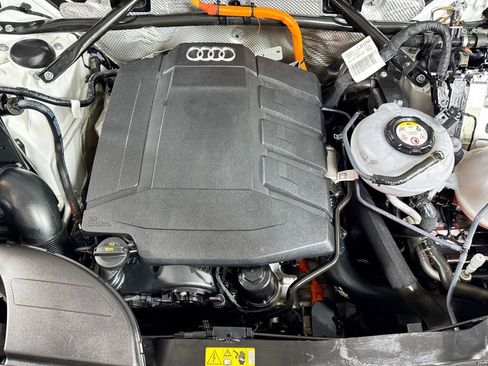 Used 2023 Audi Q5 e Premium image 29