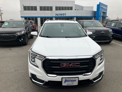 Used 2022 GMC Terrain SLE w/ Driver Convenience Package