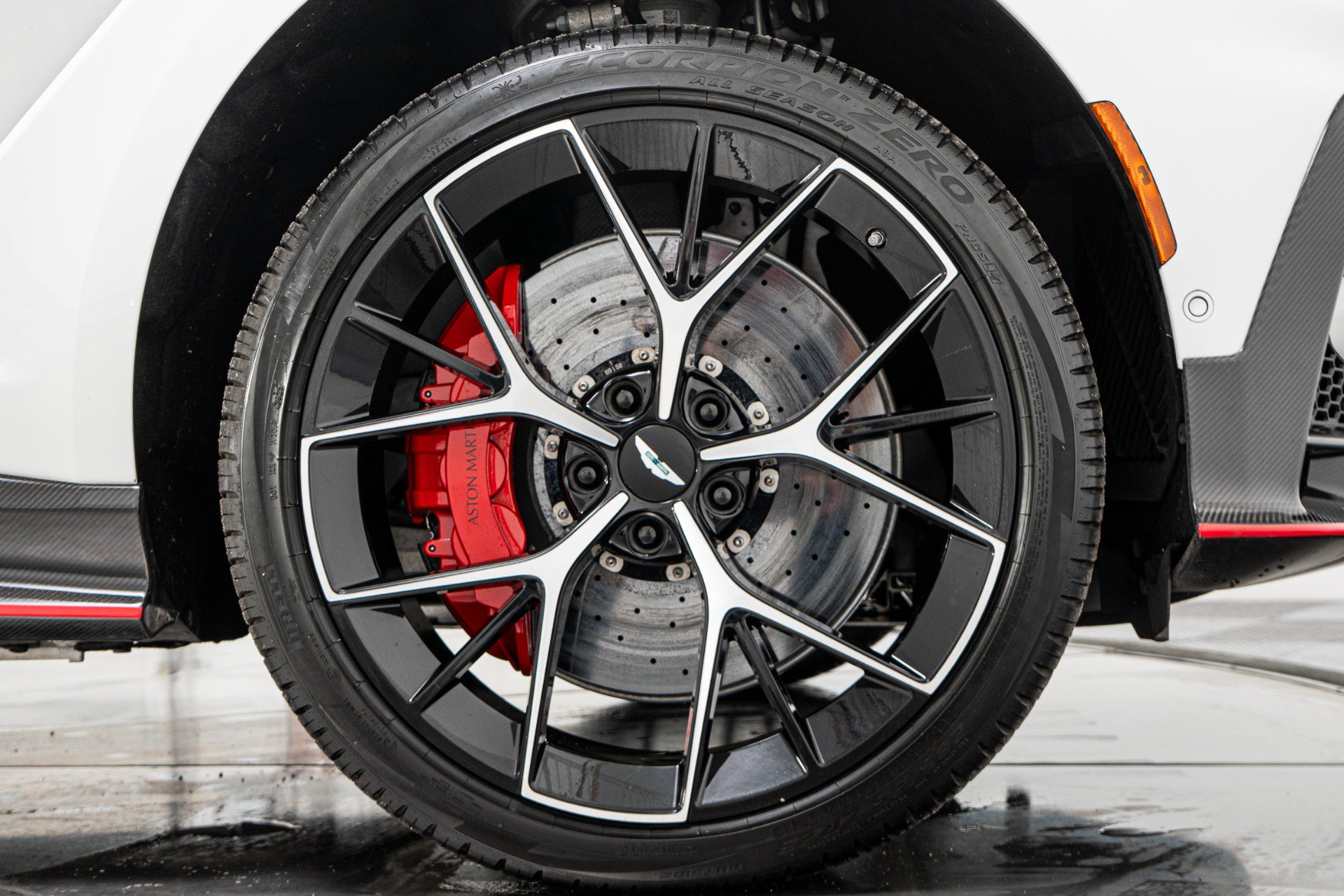 Used 2026 Aston Martin DBX S AWD/4WD image 47