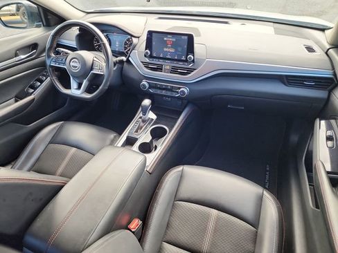 Used 2024 Nissan Altima 2.5 SR image 16