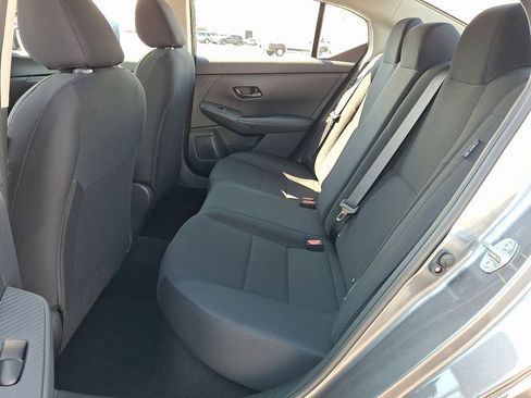 Used 2025 Nissan Sentra S image 11