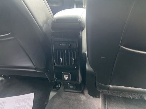 Used 2022 Jeep Compass High Altitude AWD/4WD image 9