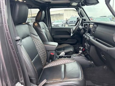 Used 2021 Jeep Wrangler Unlimited Sahara AWD/4WD image 18