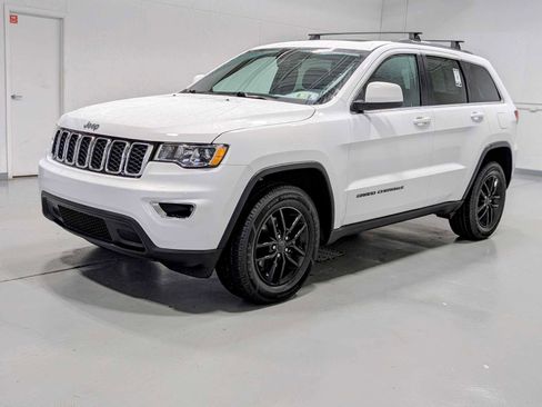 Used 2020 Jeep Grand Cherokee Laredo w/ Laredo X Package image 1
