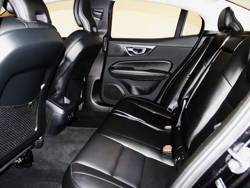 Used 2025 Volvo S60 B5 Core image 52