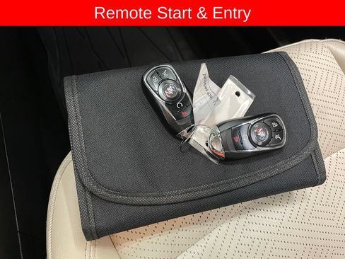 Certified 2020 Buick Encore GX Essence w/ Experience Buick Package AWD/4WD image 8