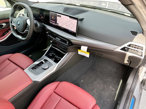 New 2025 BMW 330i Sedan w/ M Sport Package image 26