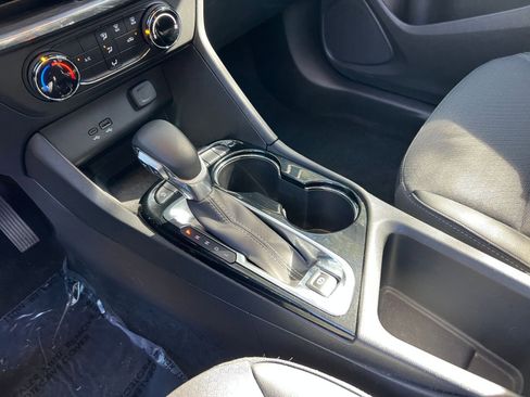 Used 2025 Buick Encore GX Preferred image 35