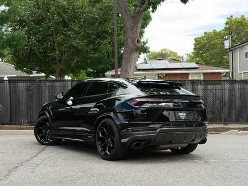 Used 2024 Lamborghini Urus Performante AWD/4WD image 56