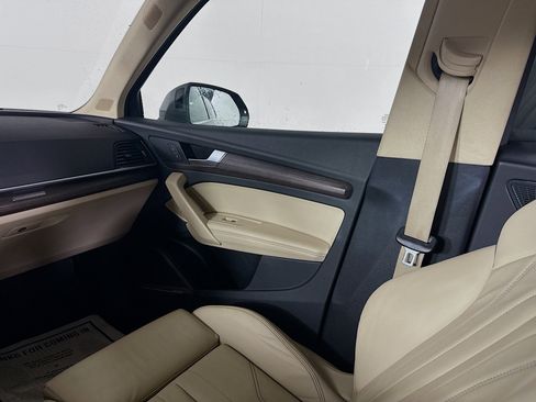 Used 2024 Audi Q5 2.0T Premium Plus image 29