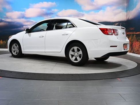 Used 2016 Chevrolet Malibu LT image 5