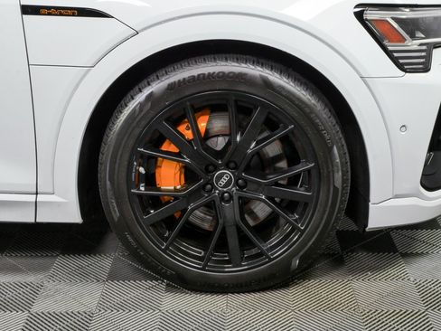 Certified 2023 Audi e-tron Chronos w/ Chronos Package AWD/4WD image 40
