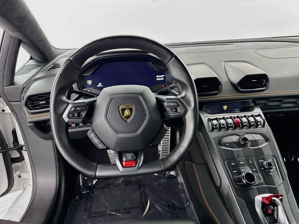 Used 2017 Lamborghini Huracan LP 580-2 RWD image 21
