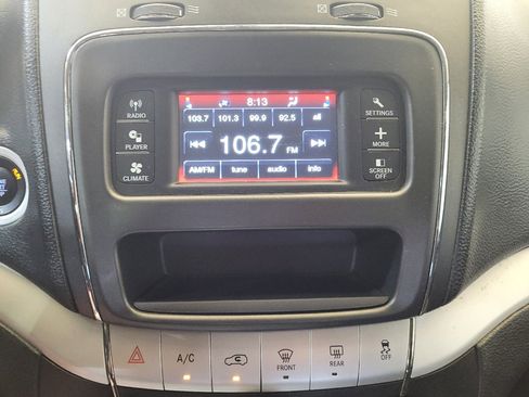 Used 2020 Dodge Journey SE FWD image 25