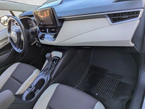 Certified 2025 Toyota Corolla LE image 20