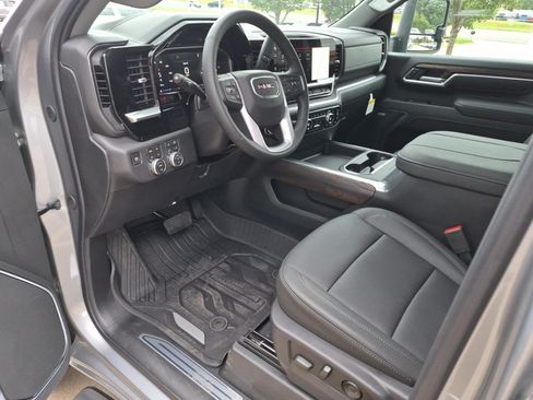New 2026 GMC Sierra 2500 SLT w/ Texas SLT Premium Package AWD/4WD image 9