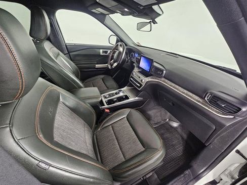 Used 2022 Ford Explorer Timberline image 15